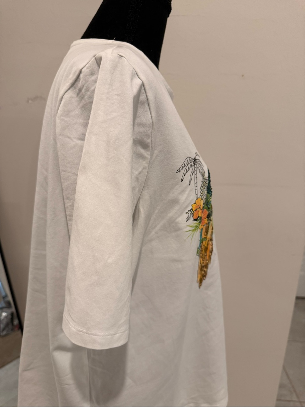 Chico's White Short Sleeve Tee with Sequin Parrot & Tropical Print - Picture 5 of 7
